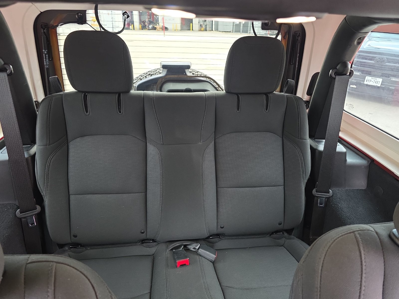 Used 2020 Jeep Wrangler Sport AWD/4WD image 11
