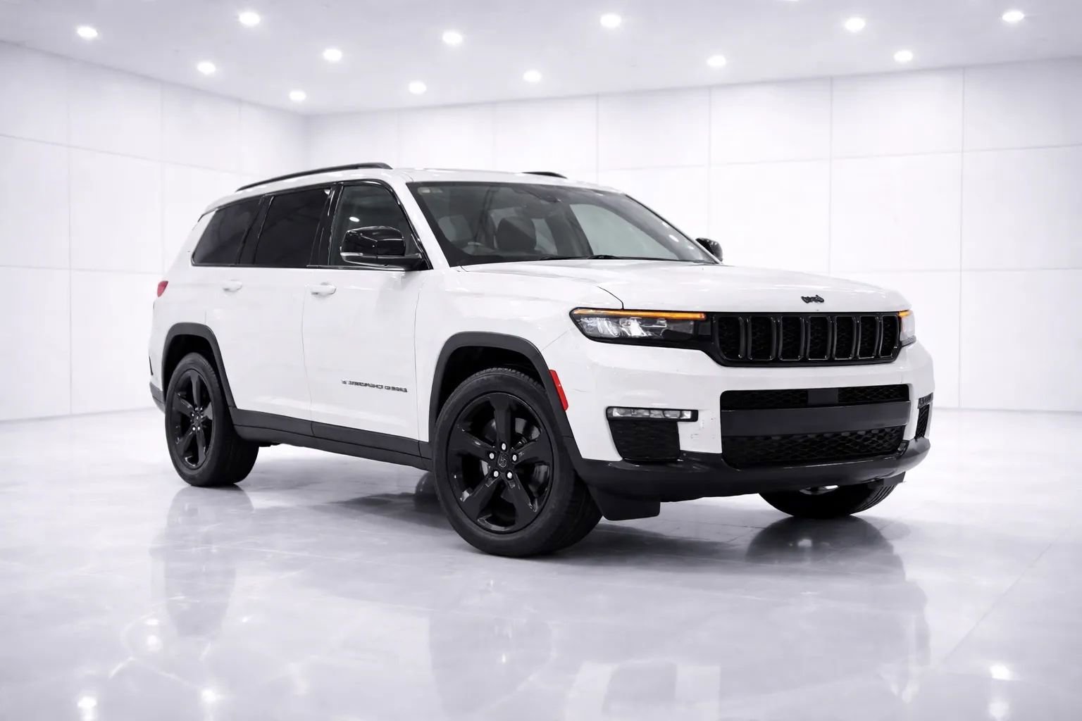 Used 2022 Jeep Grand Cherokee L Limited w/ Black Appearance Package image 7