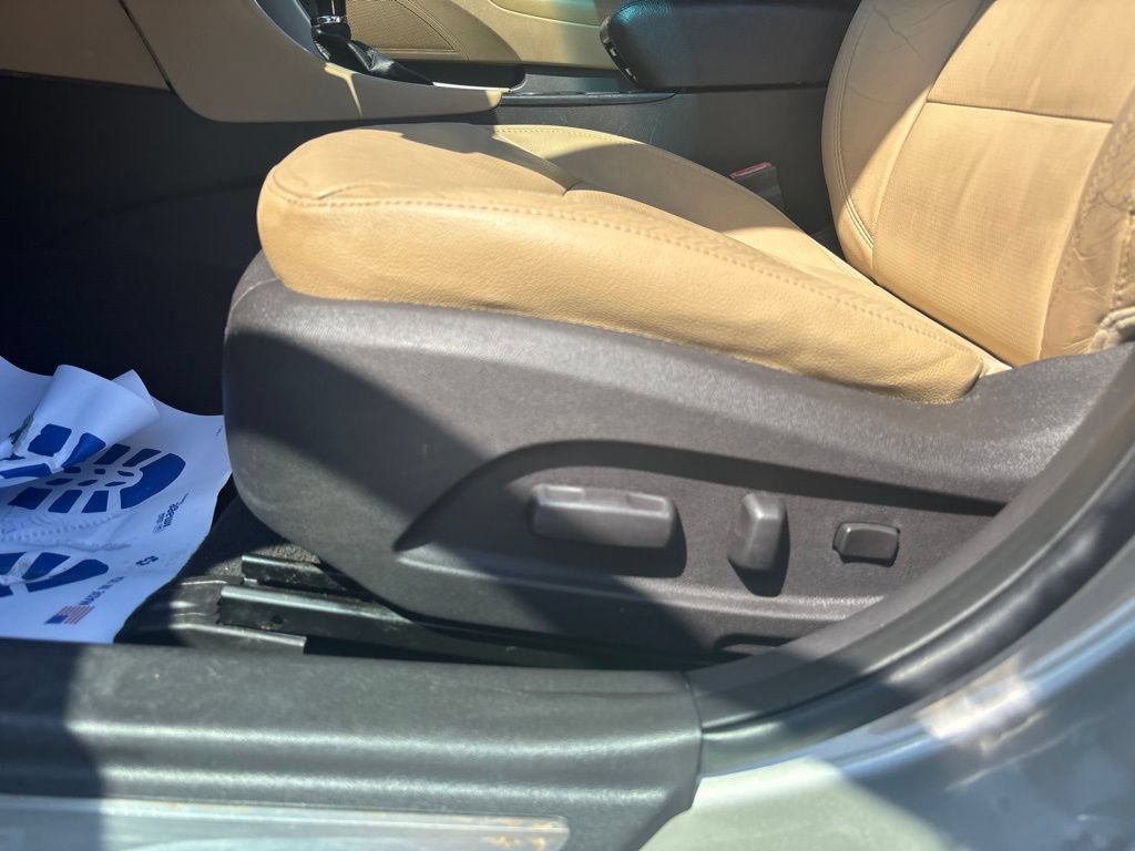 Used 2011 Hyundai Sonata Limited FWD image 13