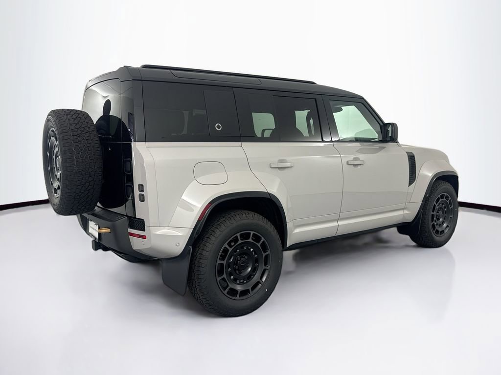 New 2026 Land Rover Defender 110 OCTA image 5