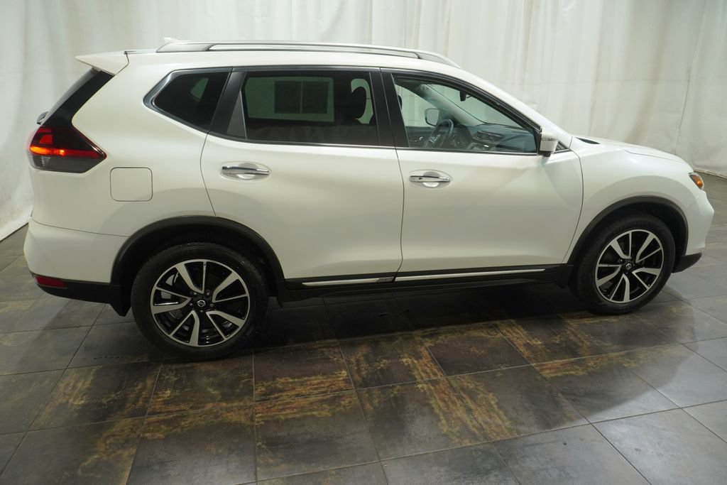 Used 2019 Nissan Rogue SL w/ Premium Package AWD/4WD image 4