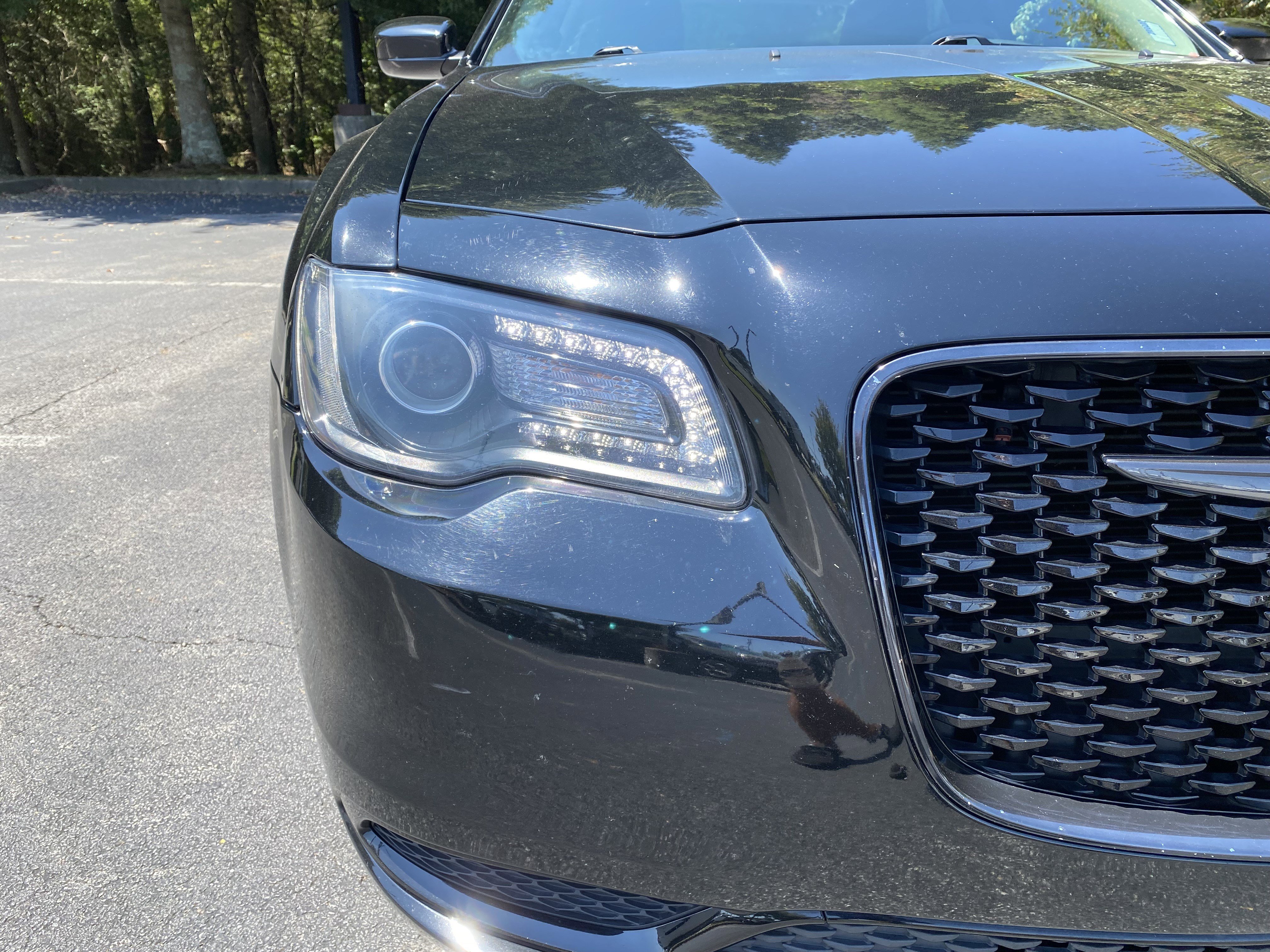 Used 2020 Chrysler 300 Touring w/ Sport Appearance Package image 13