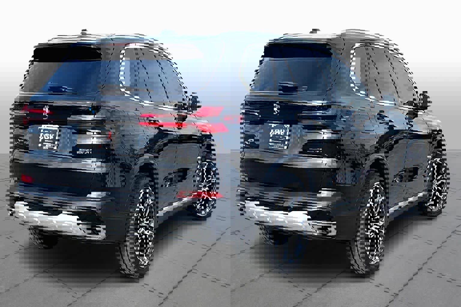 Used 2026 BMW X5 sDrive40i w/ Executive Package image 12