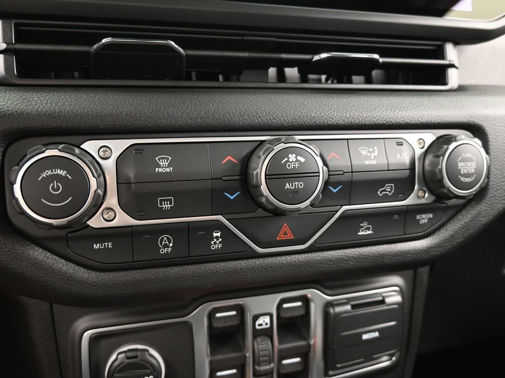 New 2026 Jeep Gladiator Willys image 19