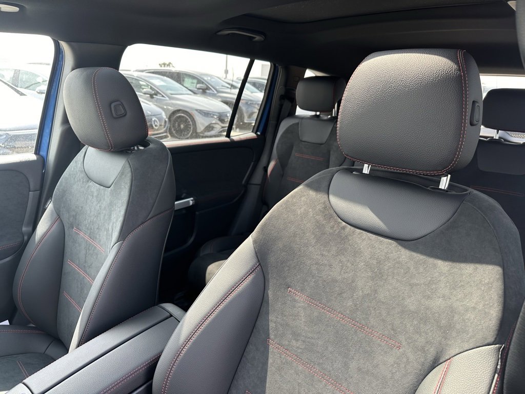 Used 2024 Mercedes-Benz GLB 250 image 17