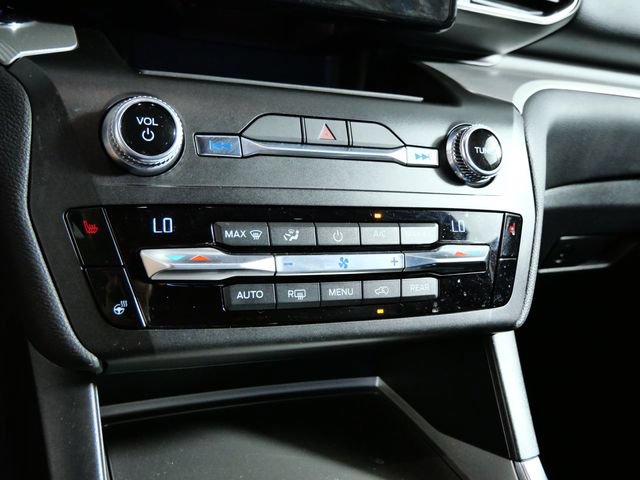 Certified 2020 Ford Explorer XLT w/ Equipment Group 202A AWD/4WD image 23