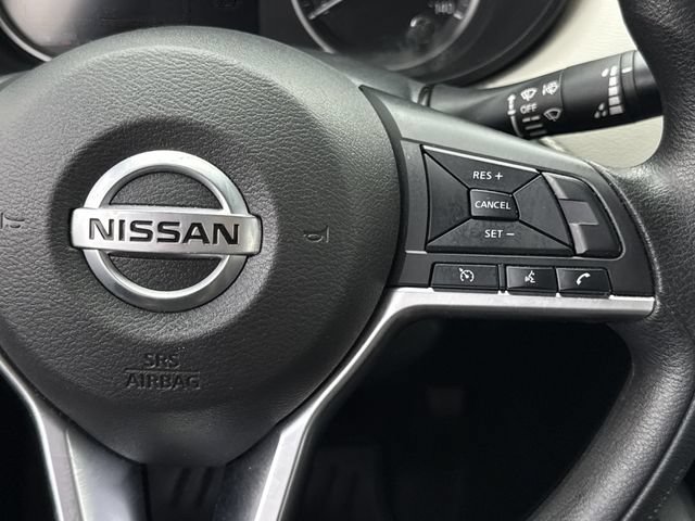 Used 2022 Nissan Versa SV w/ Trunk Package FWD image 16
