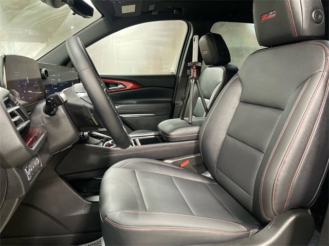 Used 2026 Chevrolet Traverse Z71 w/ Driver Confidence Package image 11