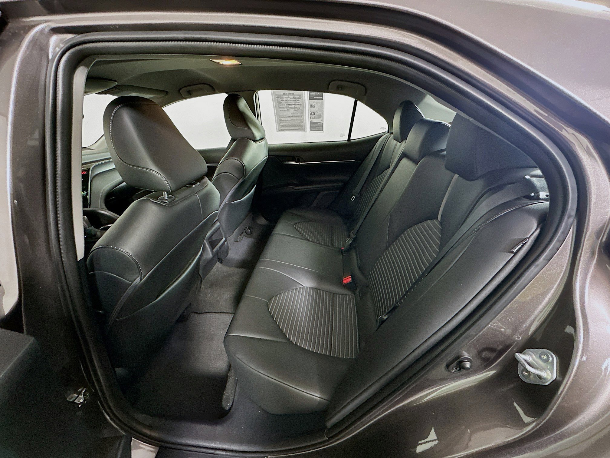 Used 2023 Toyota Camry SE image 26