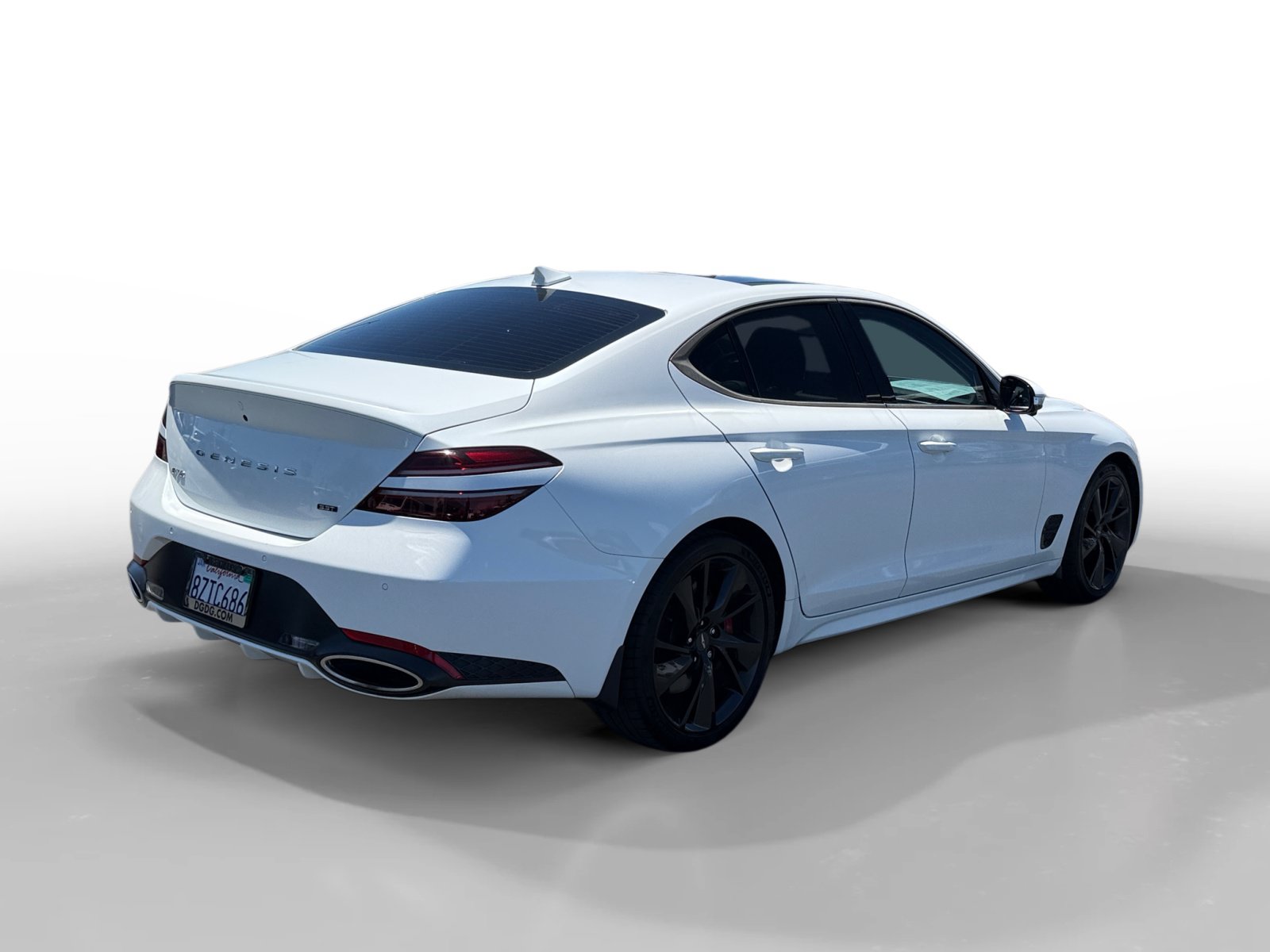 Used 2022 Genesis G70 3.3T RWD image 5