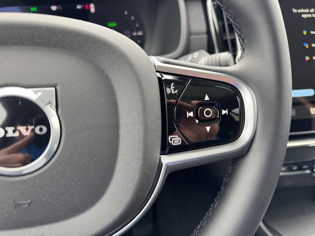 New 2026 Volvo XC90 T8 Ultra w/ Protection Package Premier AWD/4WD image 15