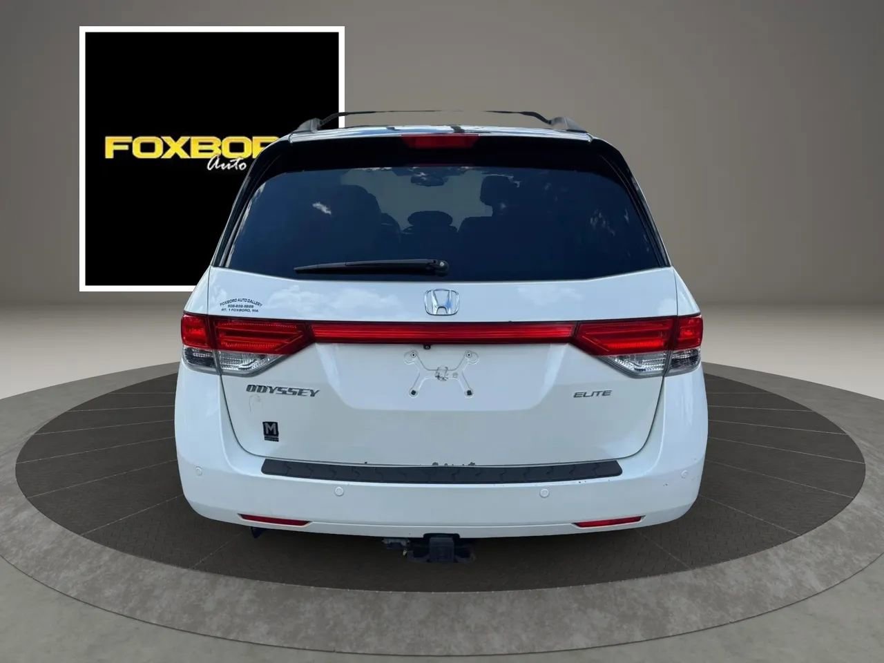 Used 2014 Honda Odyssey Touring Elite image 5