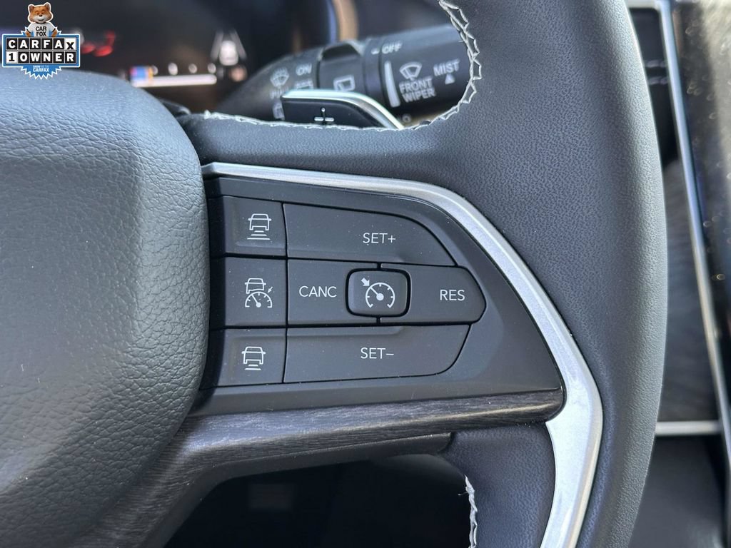 Used 2023 Jeep Grand Cherokee L Limited AWD/4WD image 22