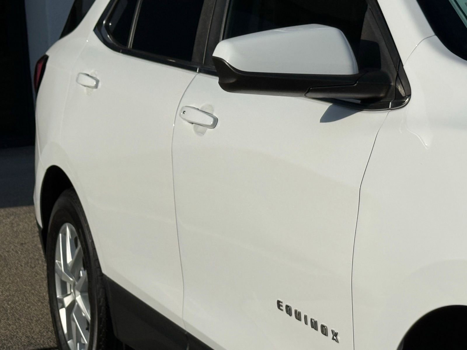 Used 2022 Chevrolet Equinox LT FWD image 9