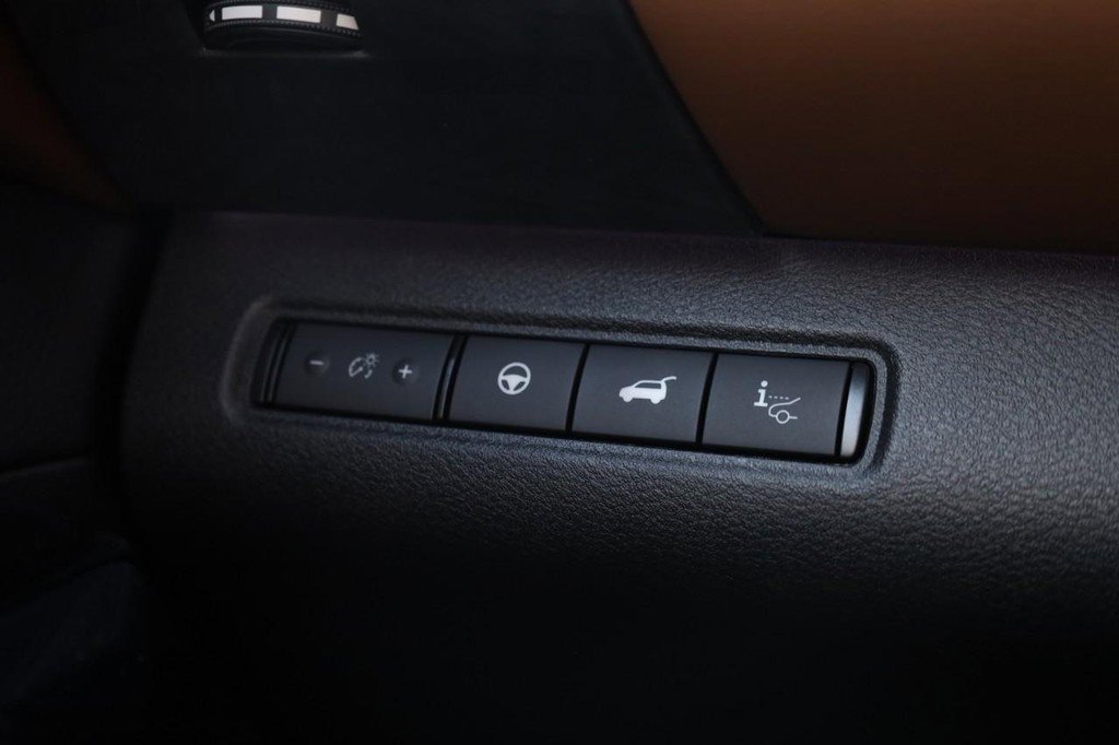 New 2026 Nissan Pathfinder Platinum image 17