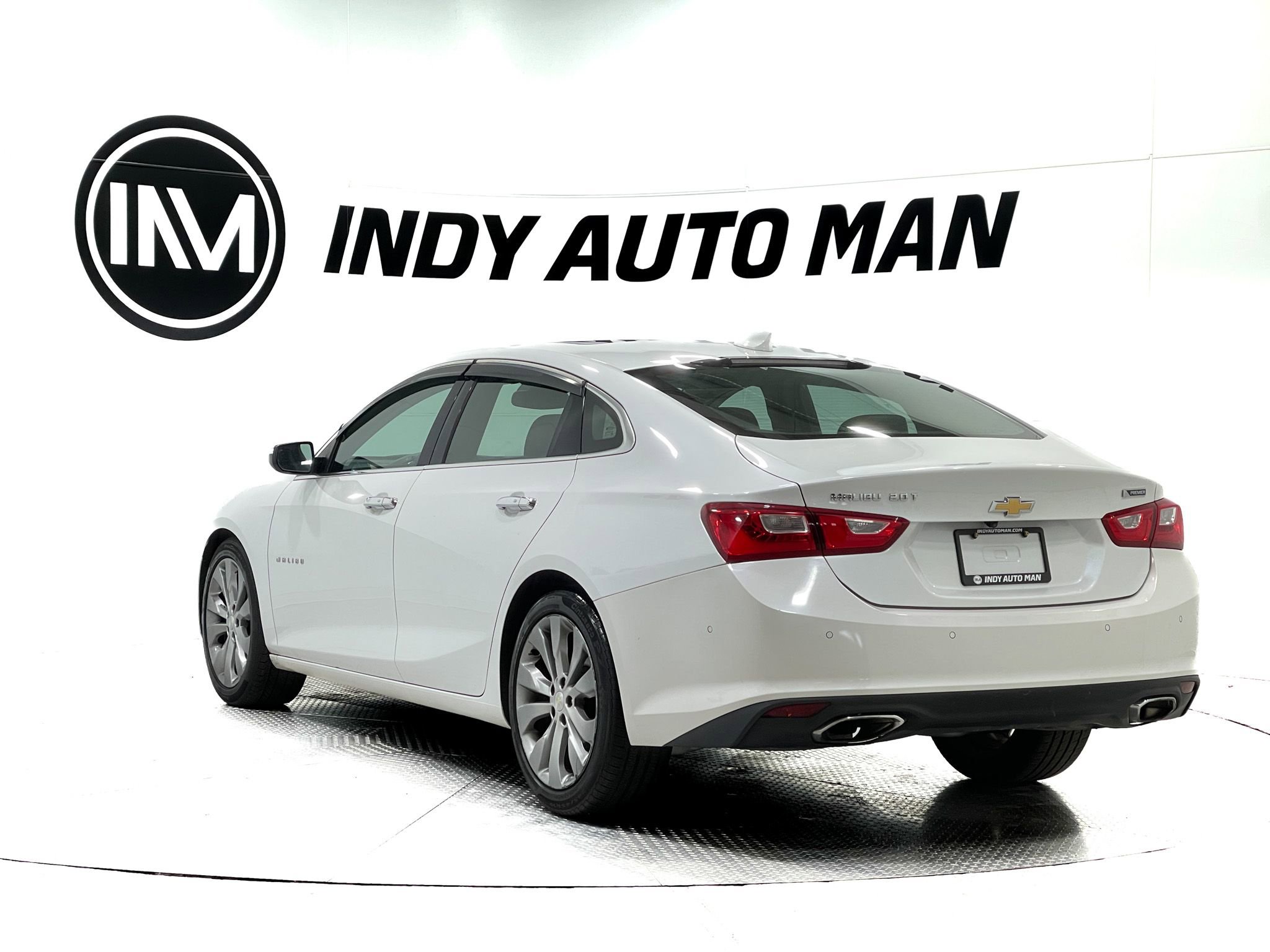 Used 2017 Chevrolet Malibu Premier w/ Premier Sun and Wheel Package image 6