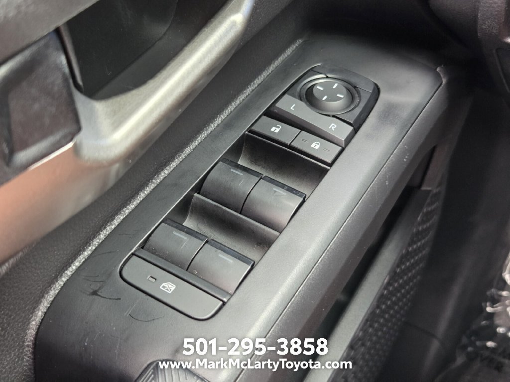 Used 2025 Toyota Tacoma TRD Off-Road AWD/4WD image 25