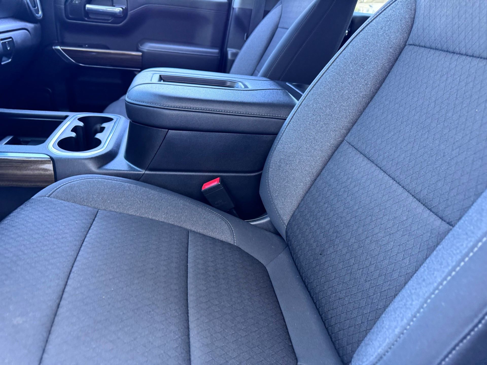 Used 2022 Chevrolet Silverado 1500 LT Trail Boss w/ Bed Protection Package image 24