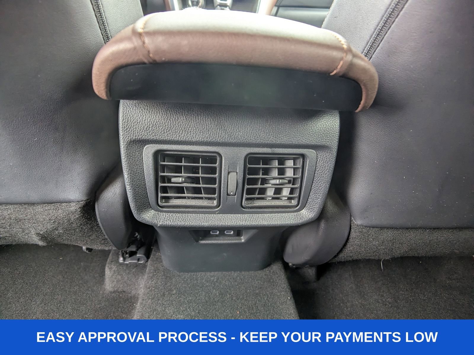 Used 2023 Toyota Venza XLE AWD/4WD image 16