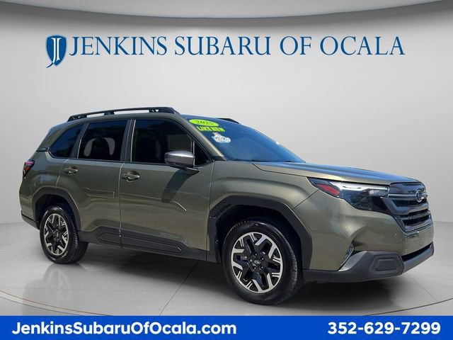 Used 2025 Subaru Forester Premium AWD/4WD image 1