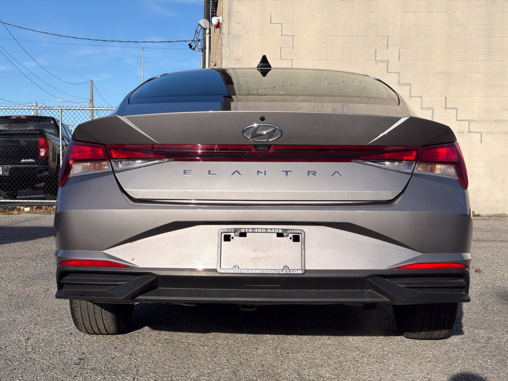 Used 2023 Hyundai Elantra SEL w/ Convenience Package FWD image 7