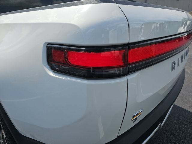 Used 2022 Rivian R1T Adventure AWD/4WD image 32