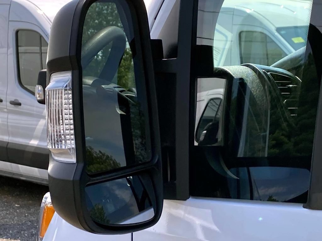 Used 2025 RAM ProMaster 2500 w/ U-Haul Equipment Group FWD image 32