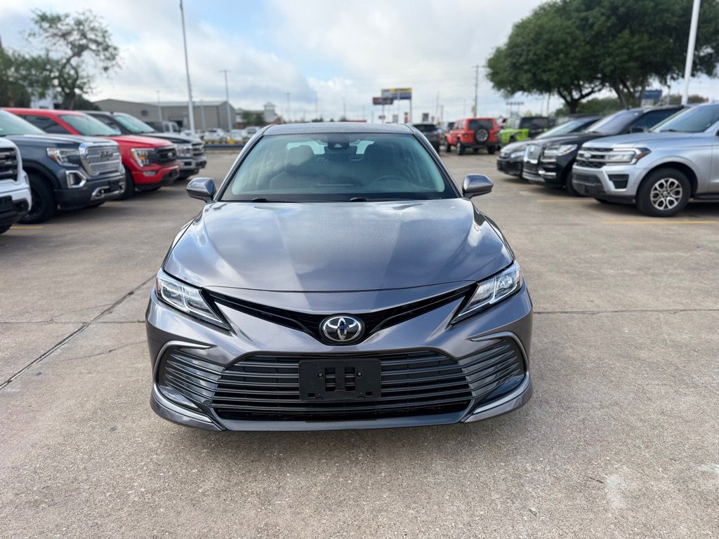 Used 2023 Toyota Camry LE FWD image 2