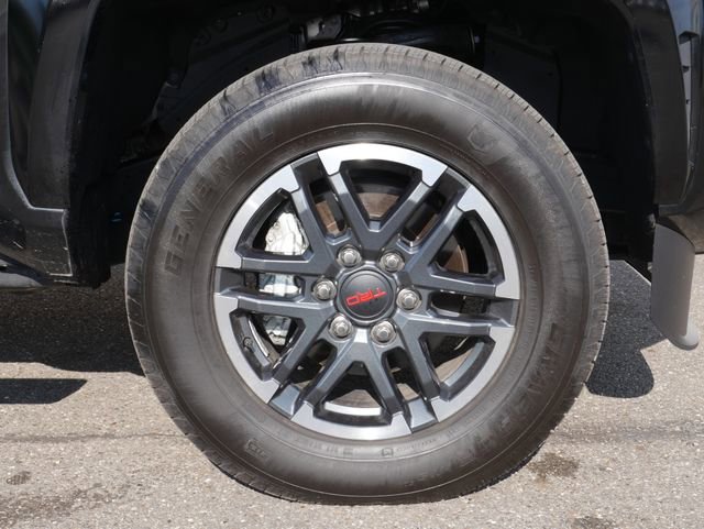 Used 2025 Toyota Tacoma TRD Sport AWD/4WD image 11