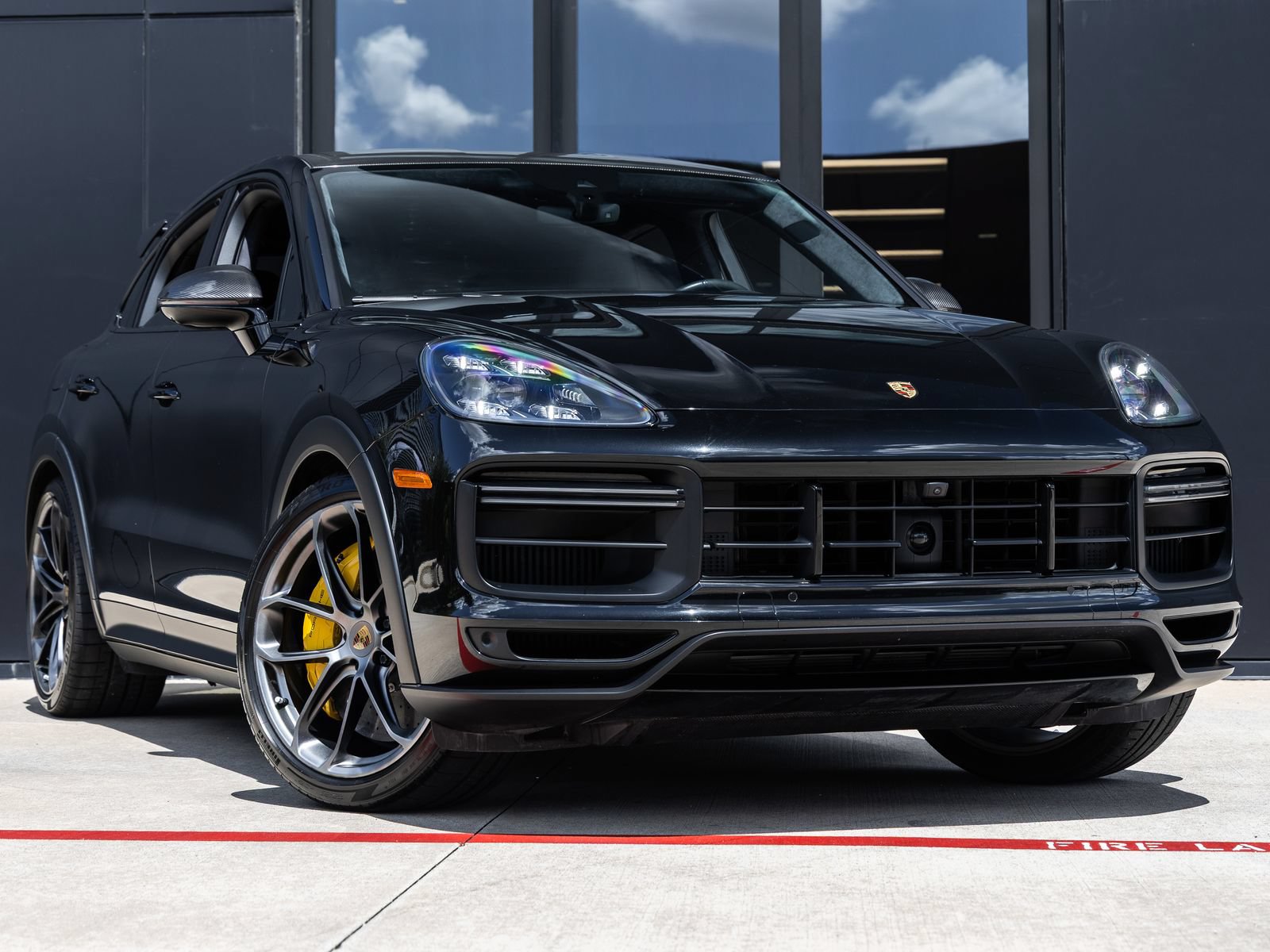 Certified 2023 Porsche Cayenne Turbo GT AWD/4WD image 6