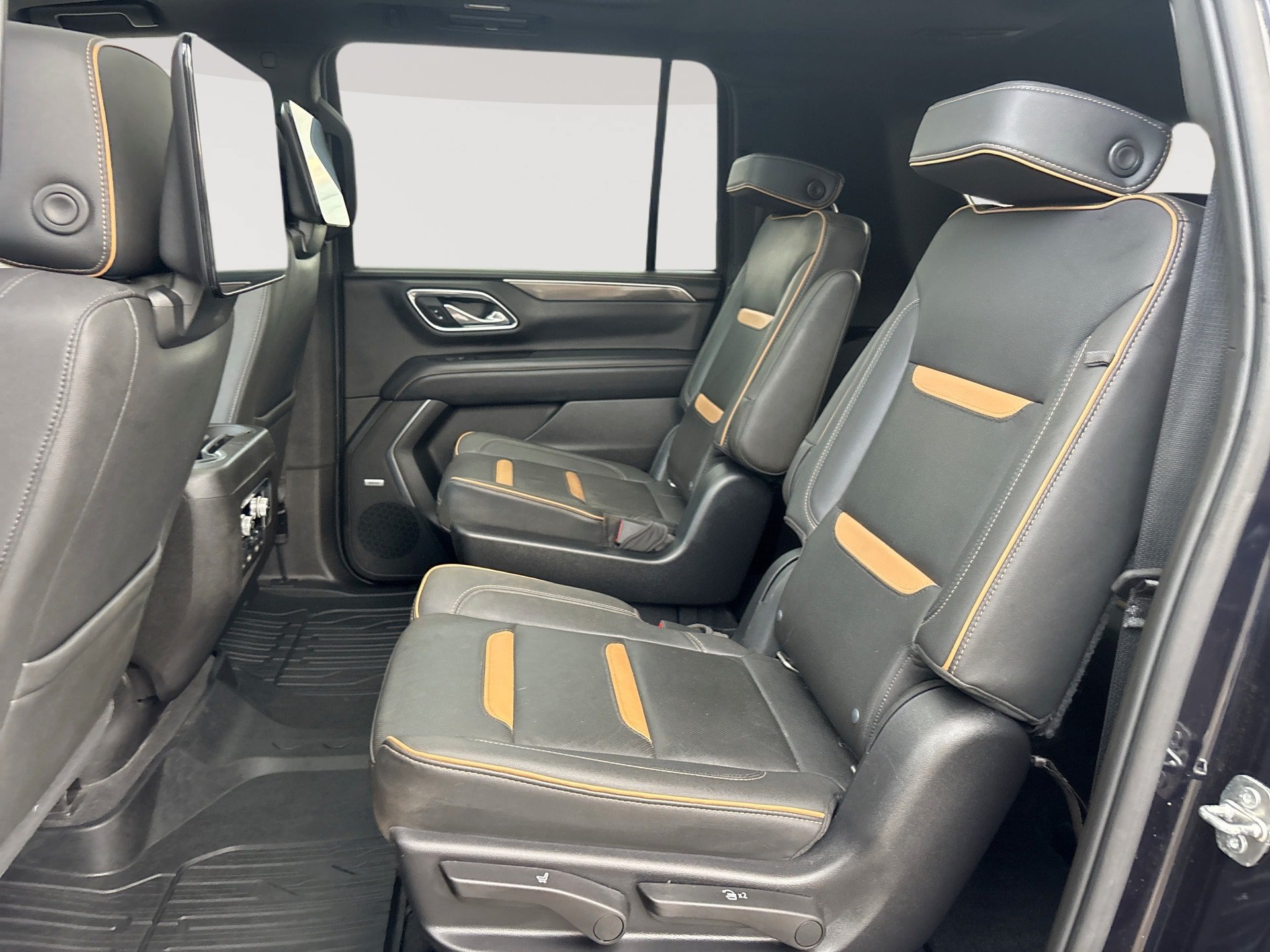 Used 2021 GMC Yukon XL AT4 w/ AT4 Premium Package AWD/4WD image 26