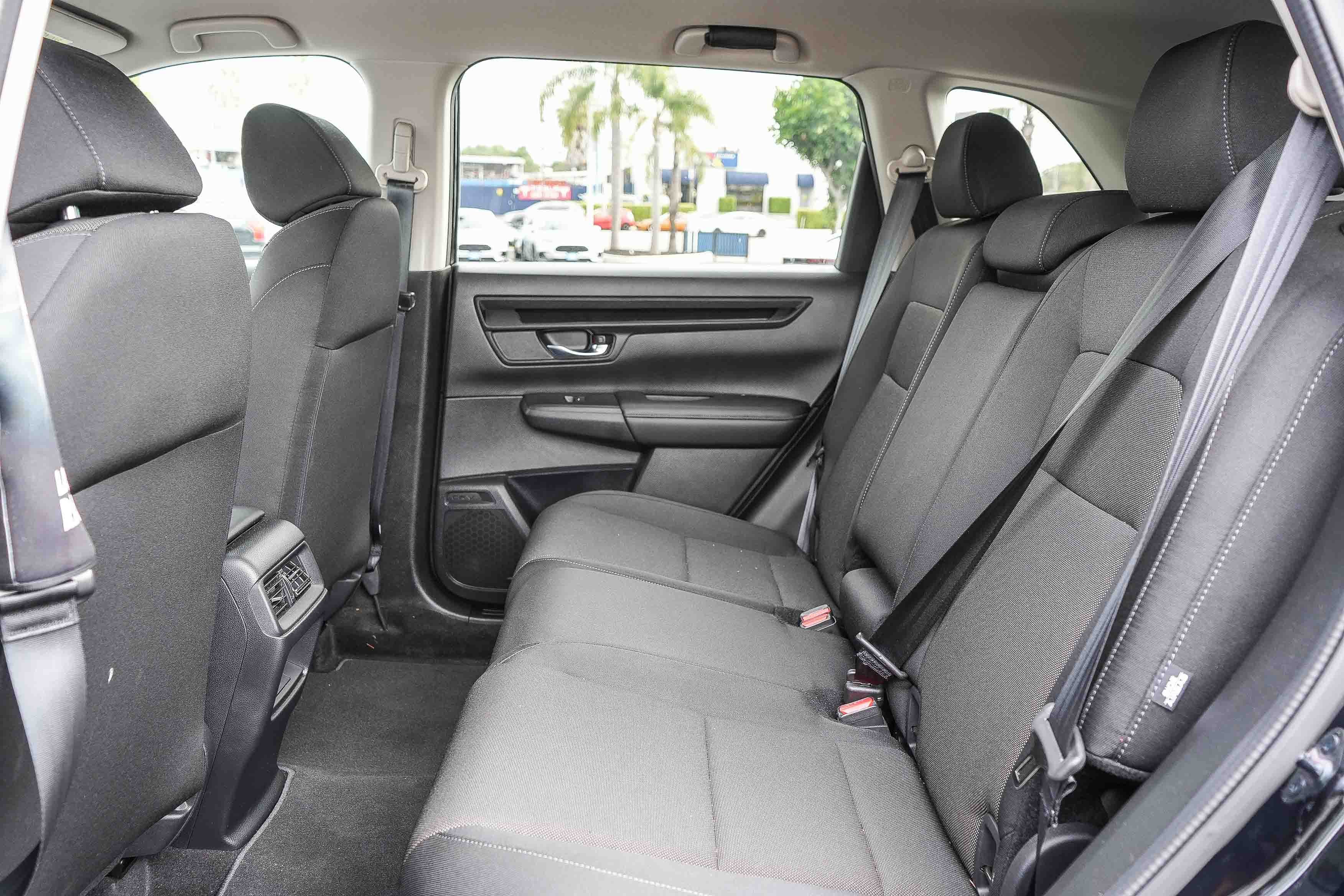 Used 2025 Honda CR-V LX image 19