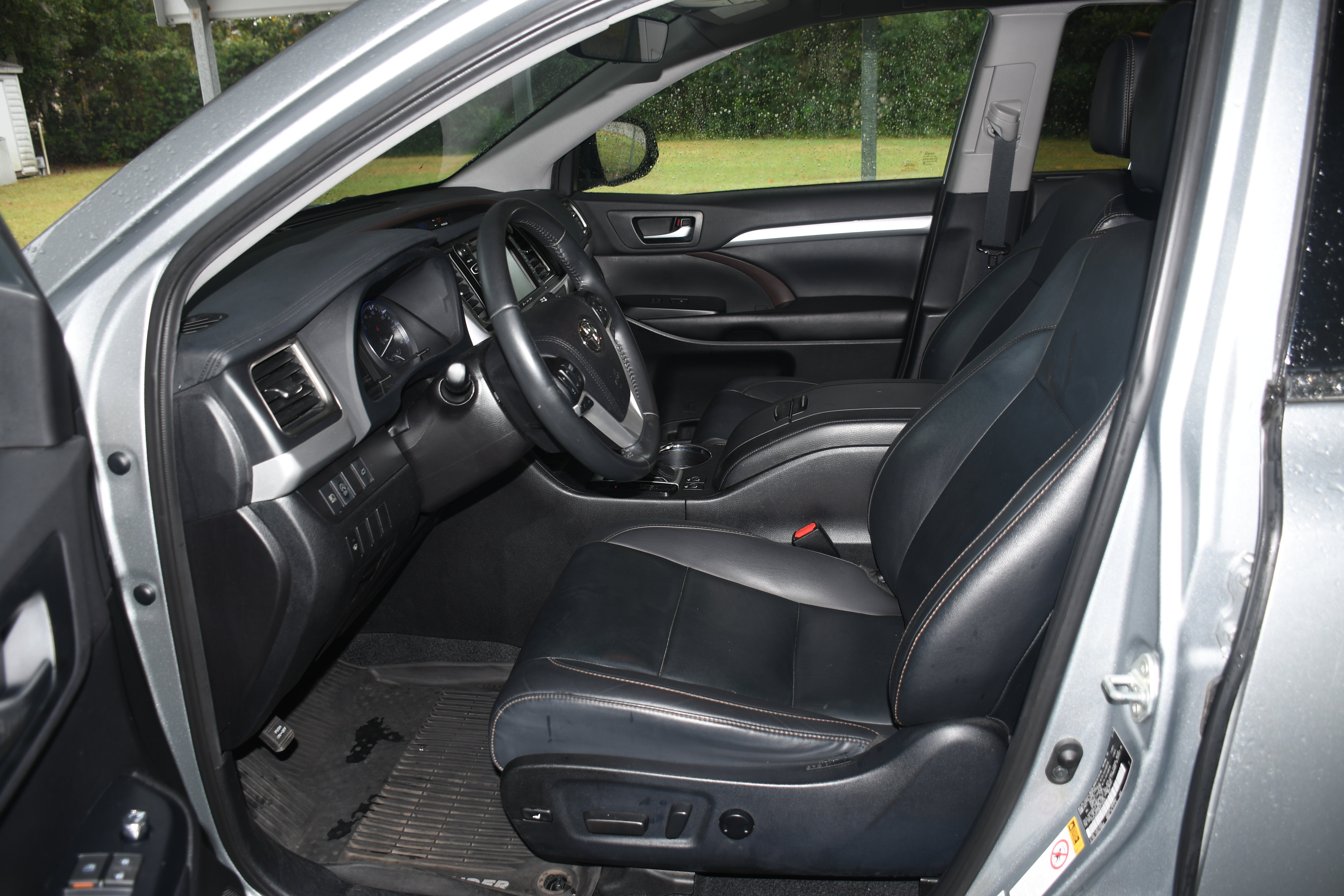 Used 2019 Toyota Highlander XLE image 8