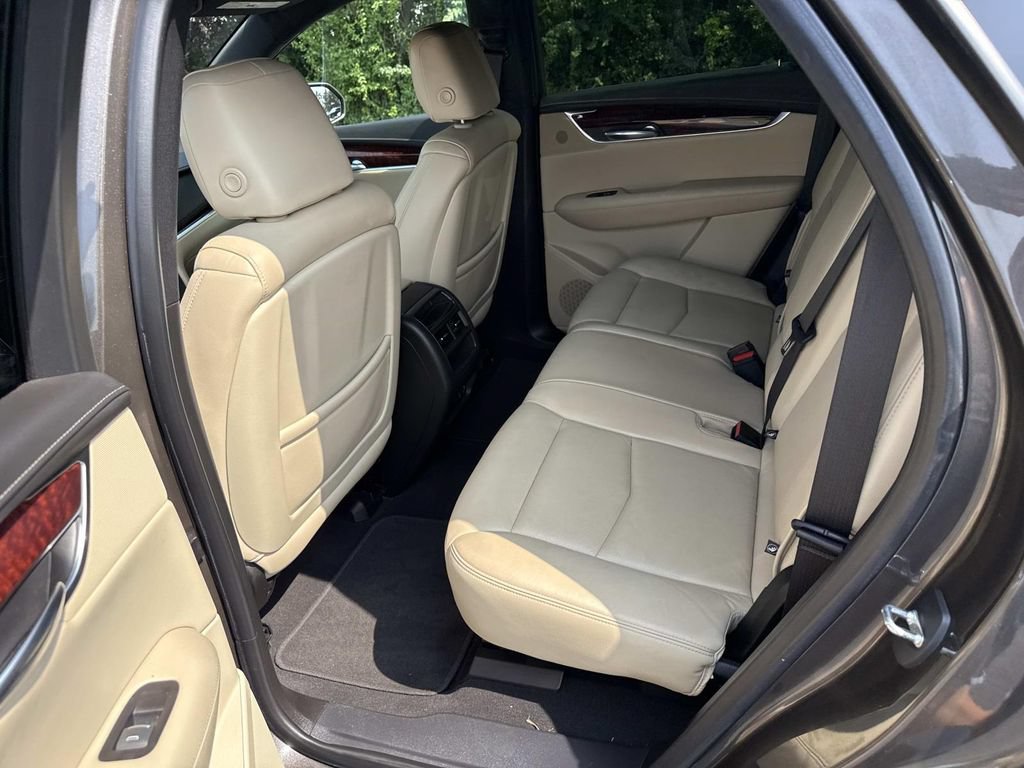 Used 2019 Cadillac XT5 Luxury AWD/4WD image 9