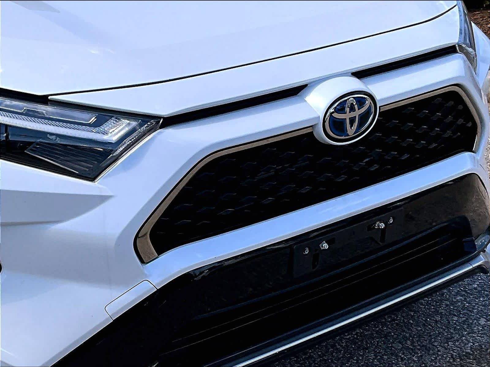 Used 2023 Toyota RAV4 XSE w/ Weather Package AWD/4WD image 31
