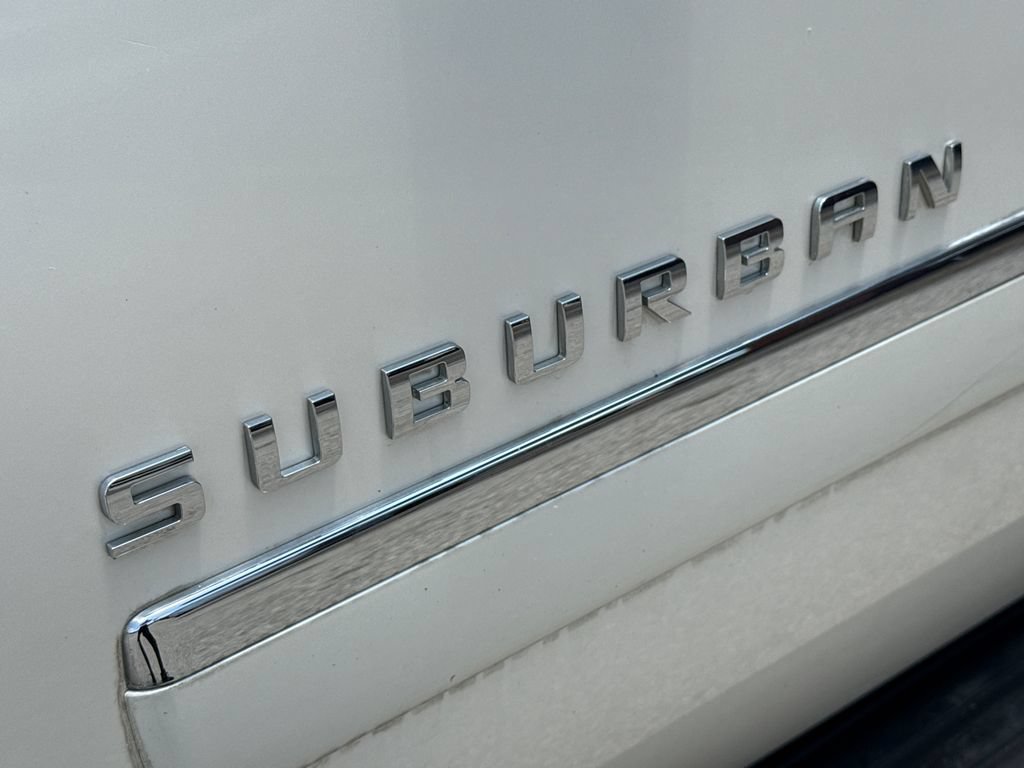 Used 2013 Chevrolet Suburban LTZ RWD image 6