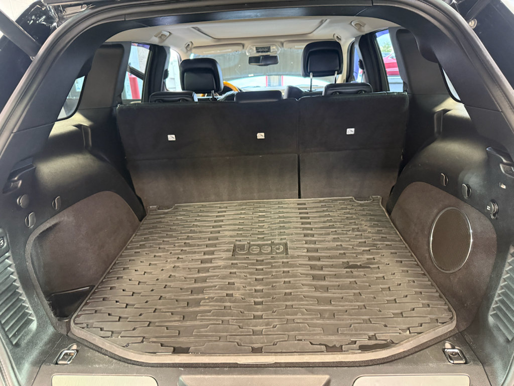 Used 2012 Jeep Grand Cherokee Overland AWD/4WD image 29