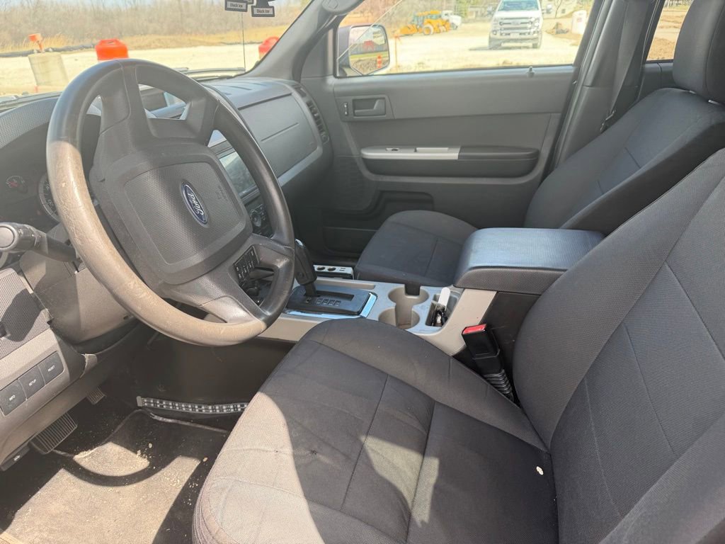 Used 2012 Ford Escape XLT w/ Class II Trailer Towing Pkg image 9