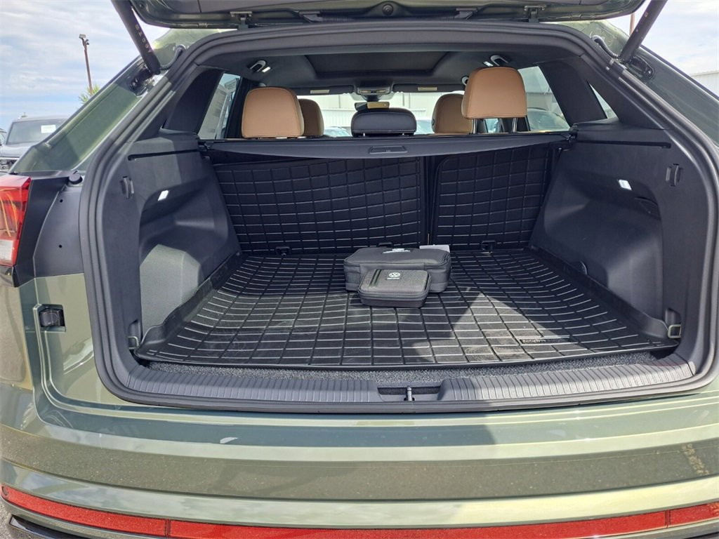 New 2026 Volkswagen Atlas Cross Sport SEL R-Line image 27