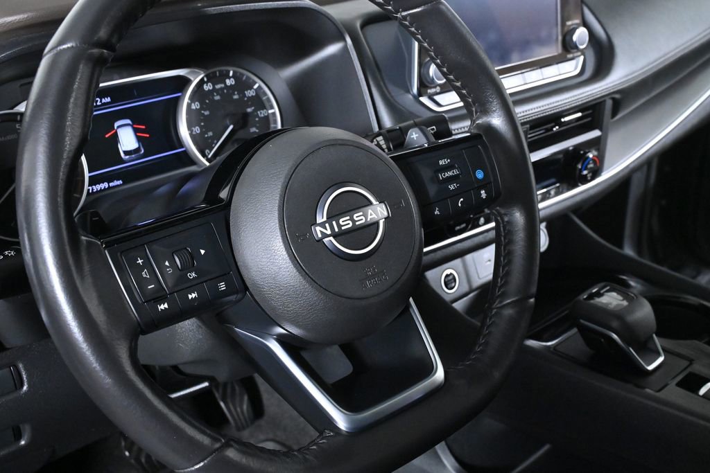 Used 2023 Nissan Rogue SV w/ SV Premium B Package image 13