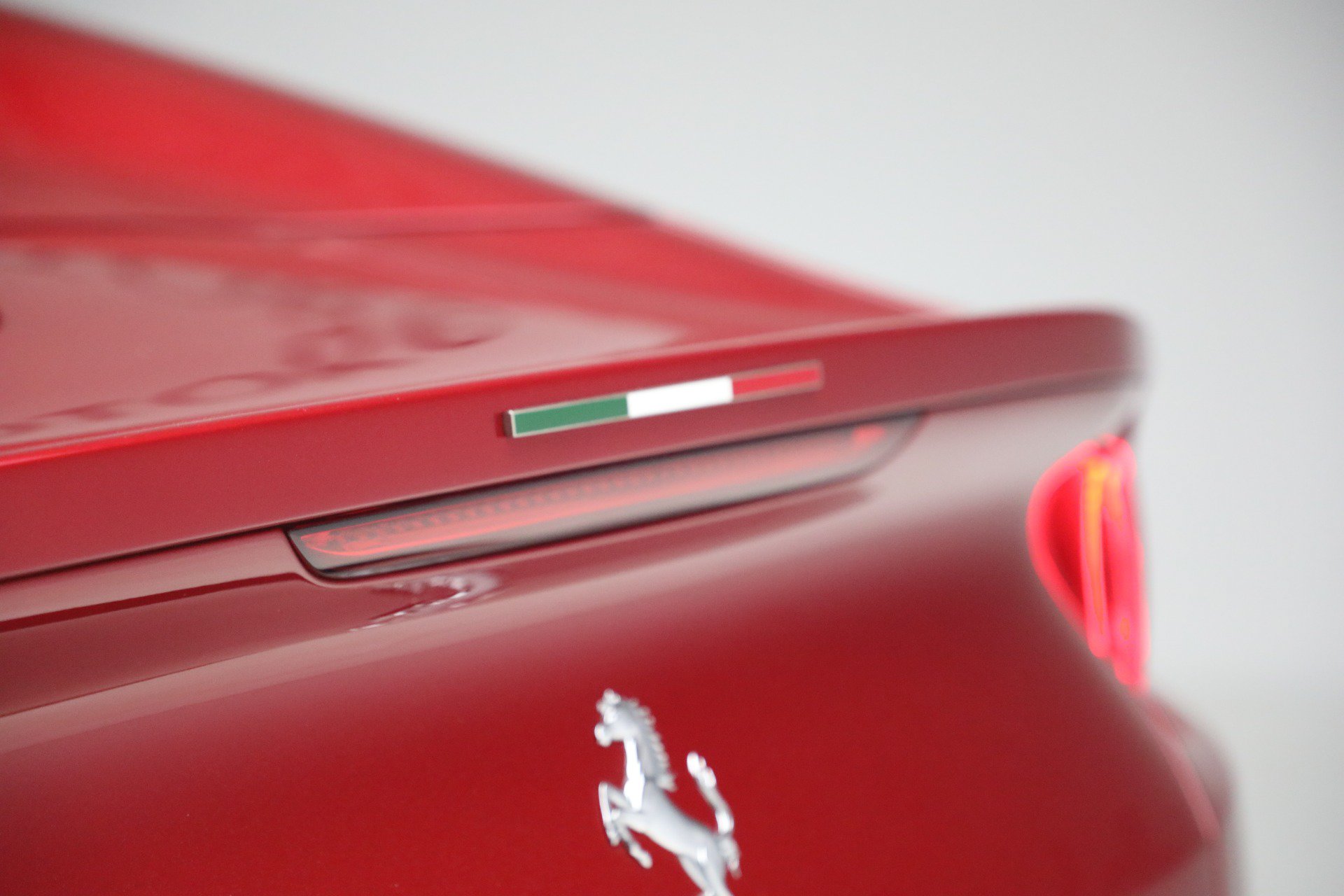 Certified 2023 Ferrari 812 GTS RWD image 31
