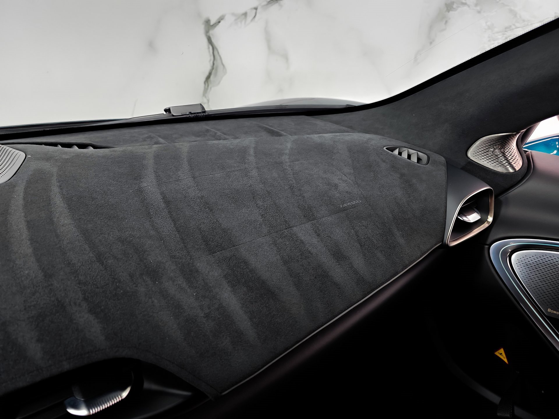 Used 2023 McLaren Artura image 31