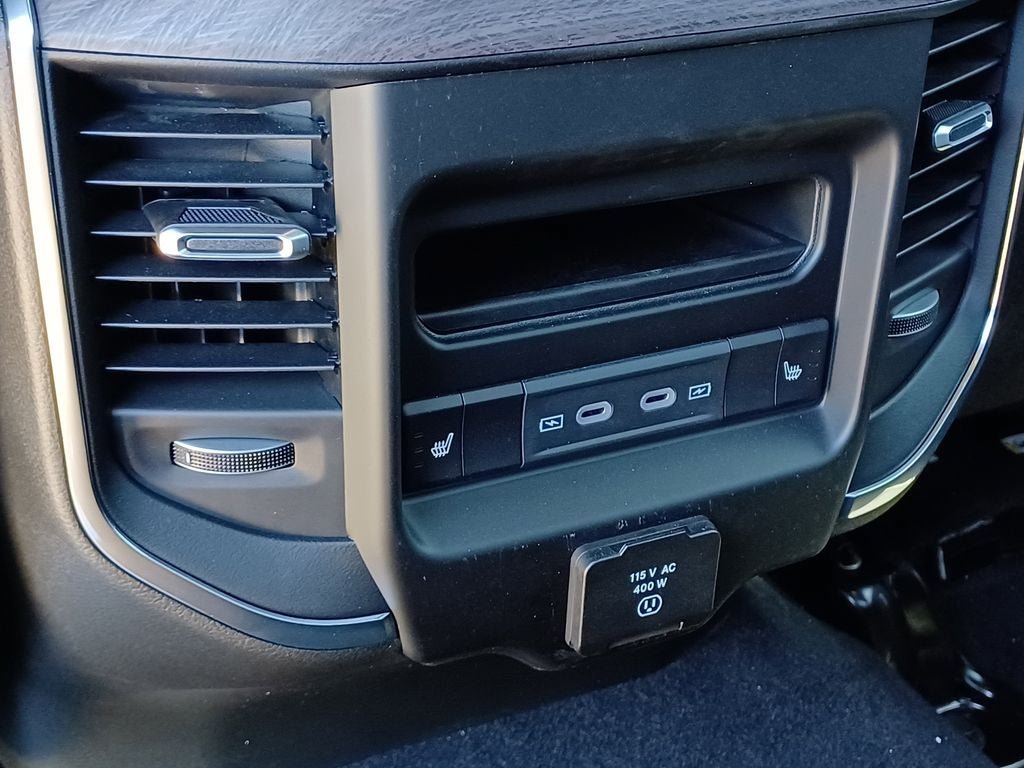 New 2026 RAM 2500 Laramie AWD/4WD image 30