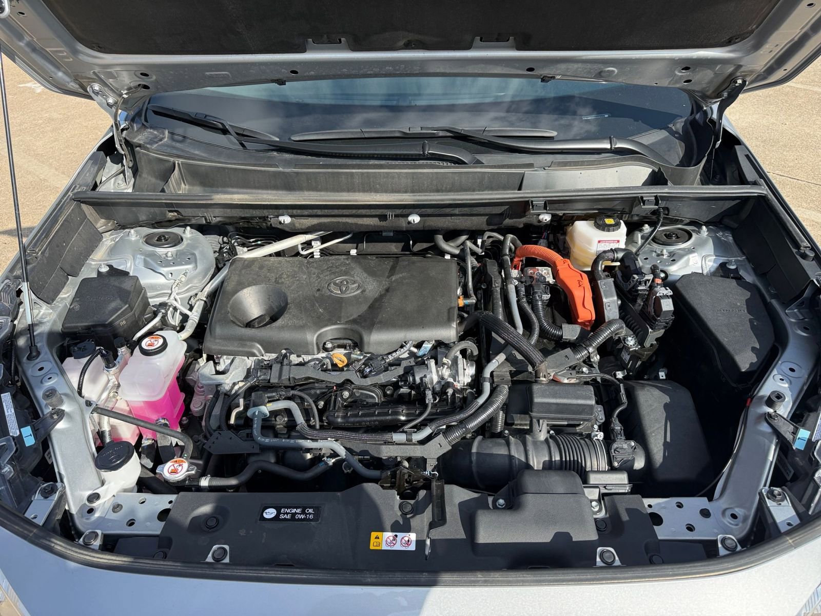 Used 2025 Toyota RAV4 LE image 32