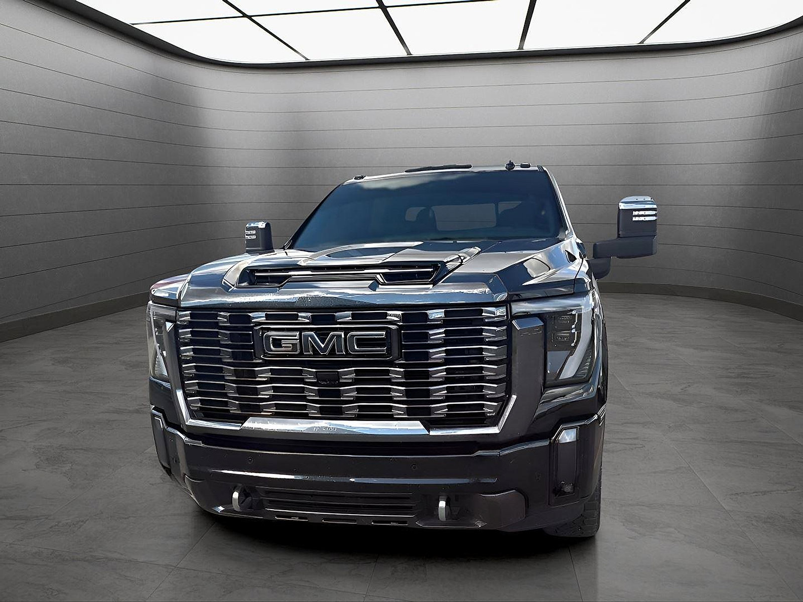 Used 2024 GMC Sierra 3500 Denali Ultimate AWD/4WD image 1