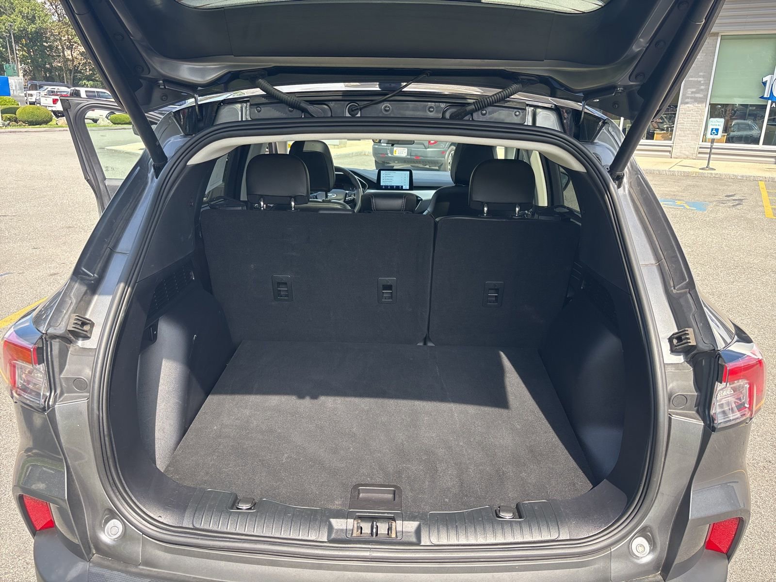 Used 2022 Ford Escape SEL image 31