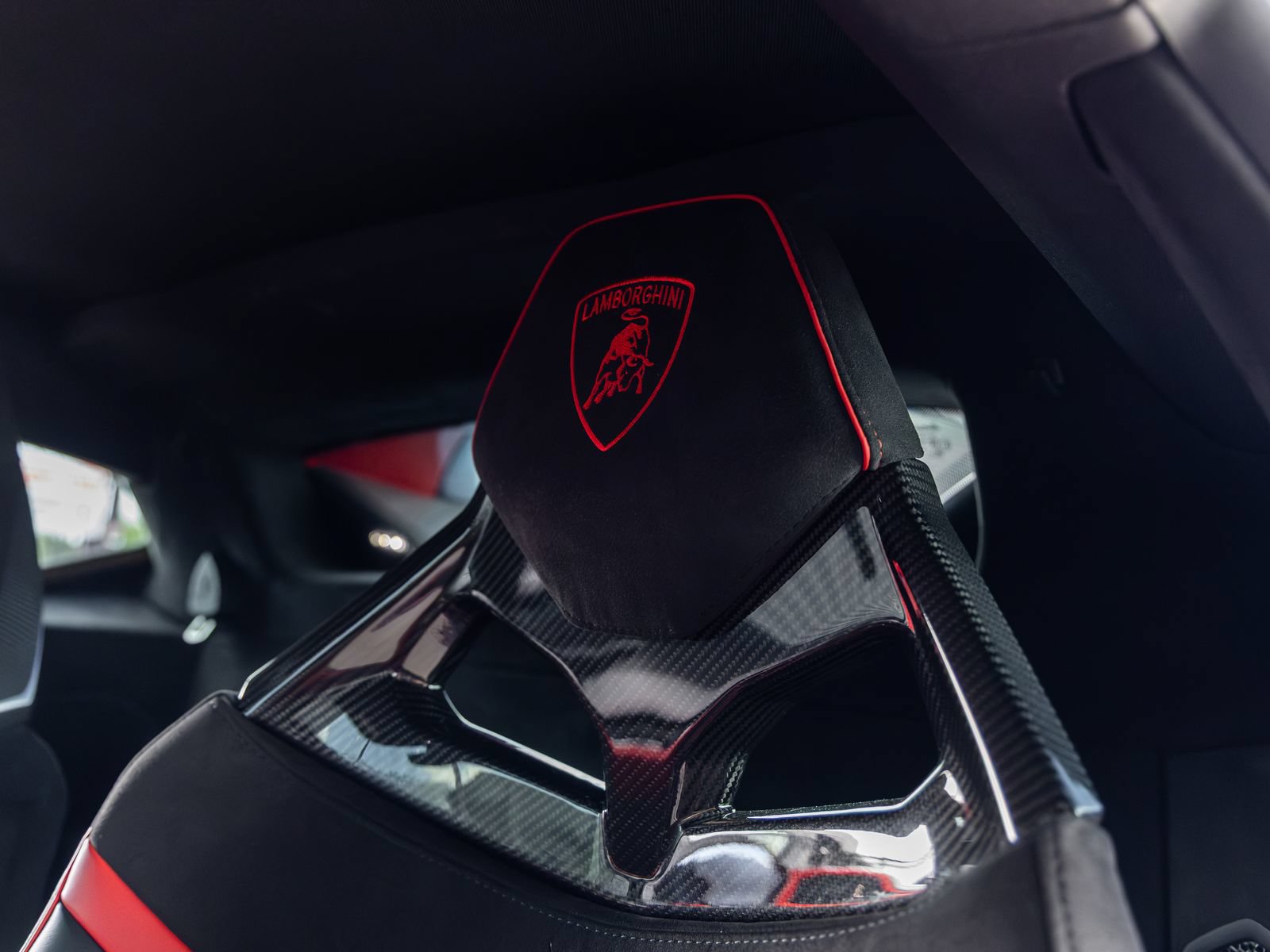 Used 2024 Lamborghini Huracan Tecnica RWD image 32