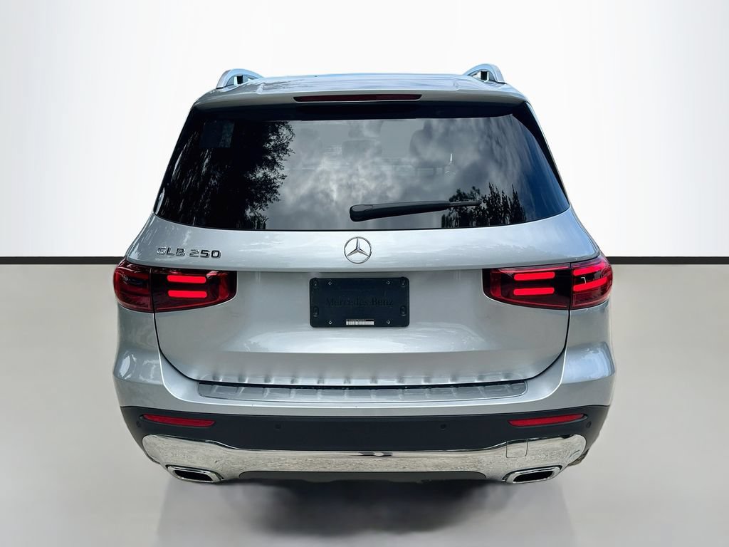 Used 2026 Mercedes-Benz GLB 250 image 6