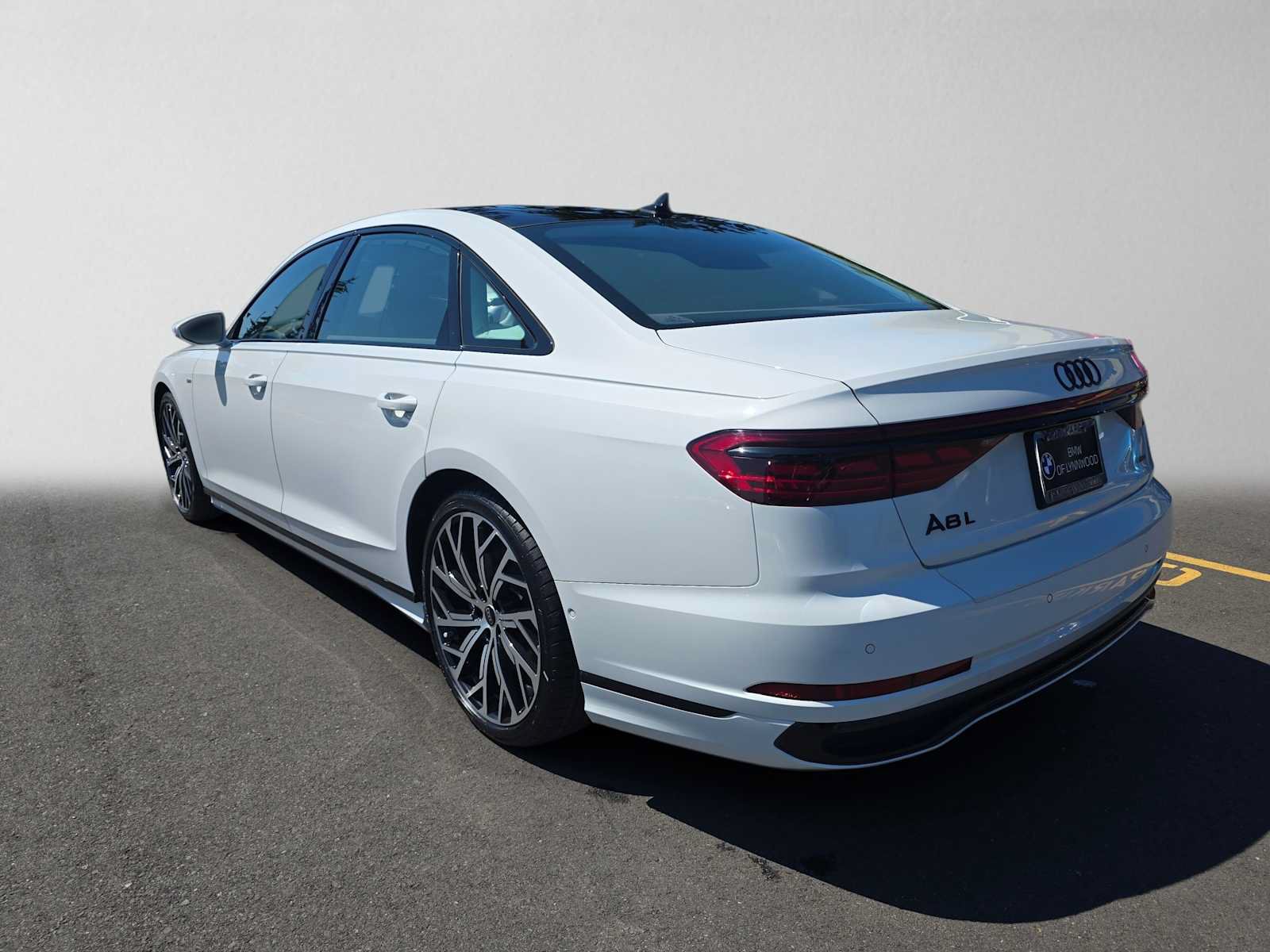Used 2023 Audi A8 L 3.0T AWD/4WD image 5