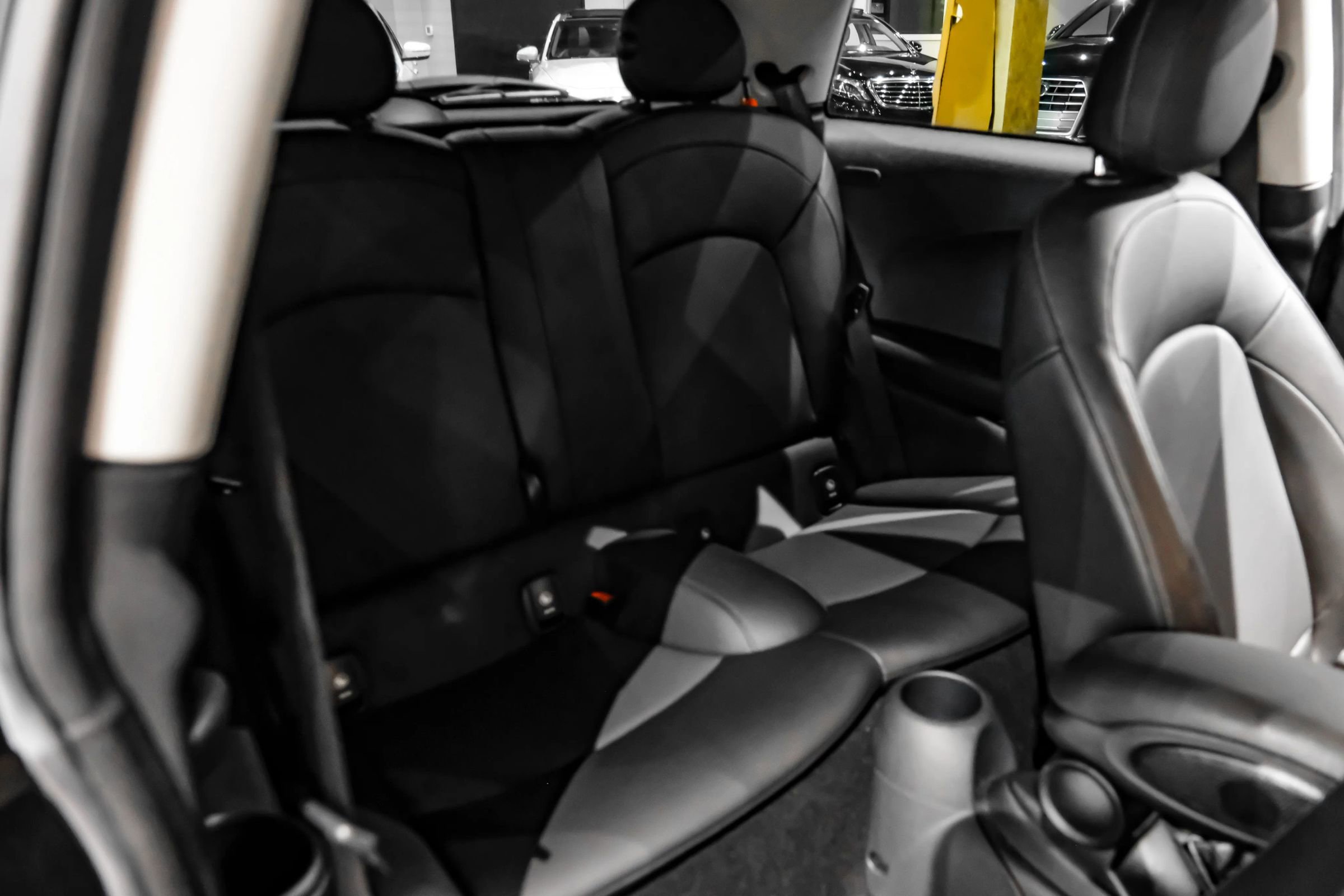 Used 2021 MINI Cooper 2-Door Hardtop FWD image 27